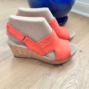 Clarks women’s coral, cork wedge sandals - almost perfect condition, sz 10